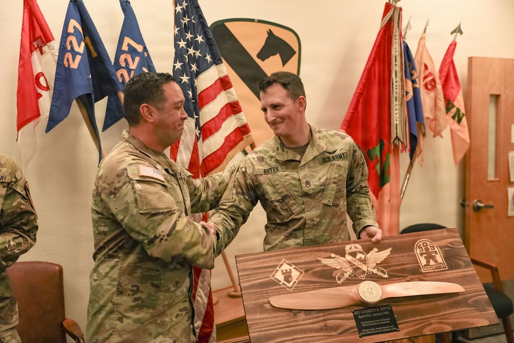 Air Cav conducts Retirement Ceremony