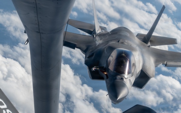 Joint force in motion: Marines and Airmen integrate over the Pacific