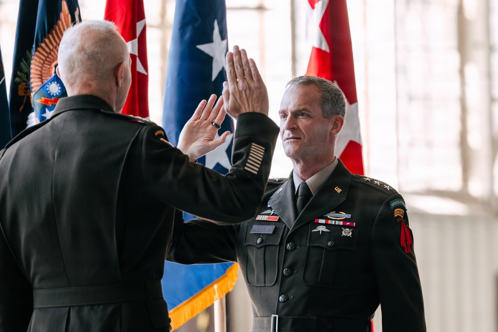 Lt. Gen. Ferguson takes command of USASOC