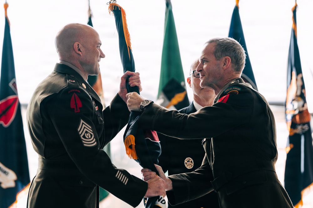 Lt. Gen. Ferguson takes command of USASOC