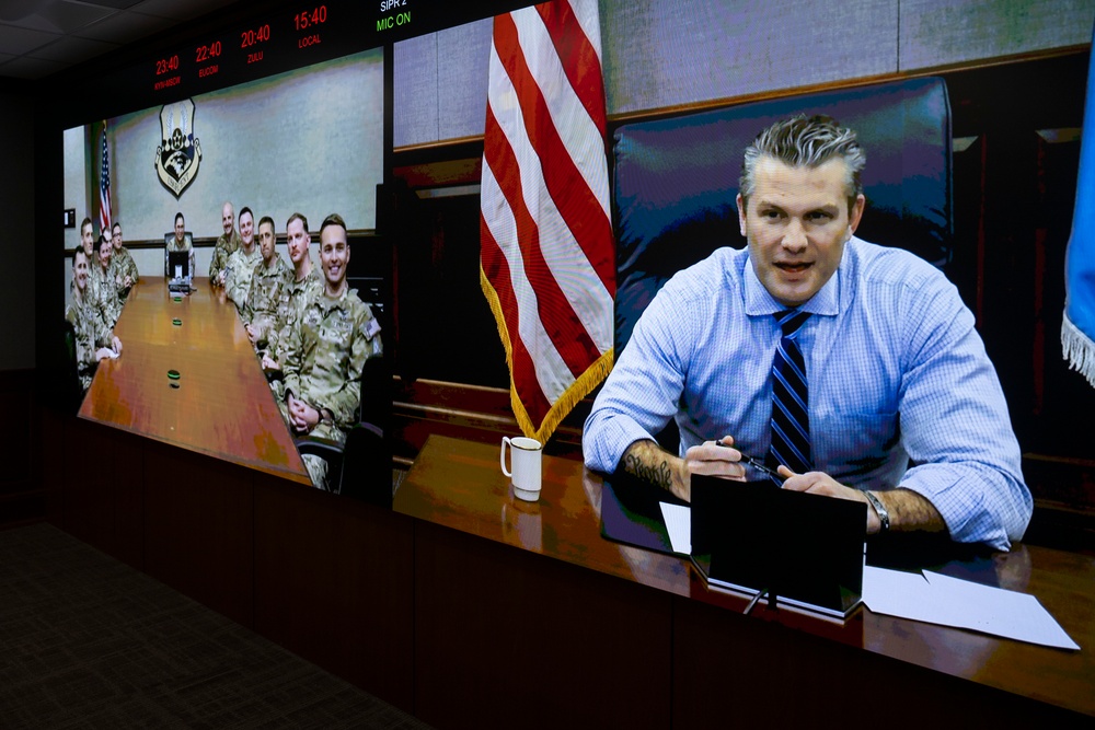 SW Hosts Holiday Morale Calls for Deployed Troops