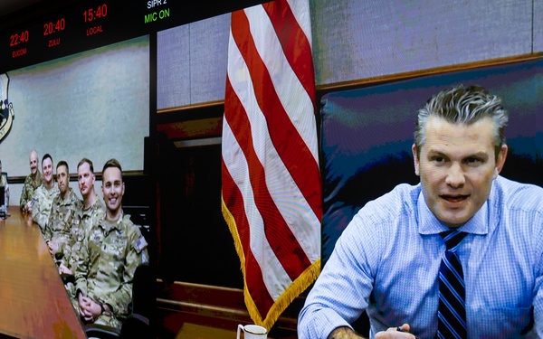 SW Hosts Holiday Morale Calls for Deployed Troops