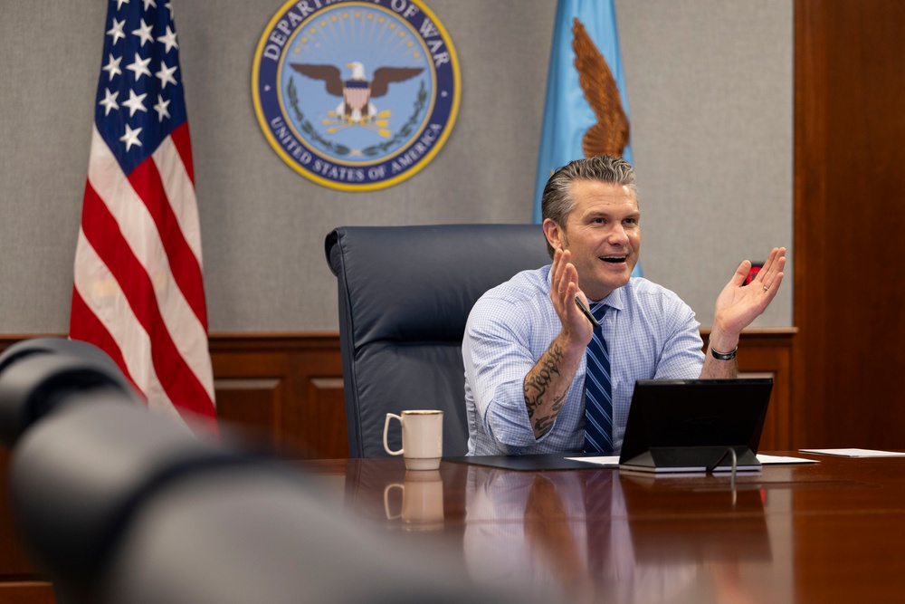 SW Hosts Holiday Morale Calls for Deployed Troops