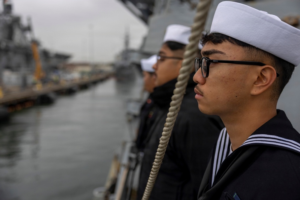 USS Spruance conducts routine operations