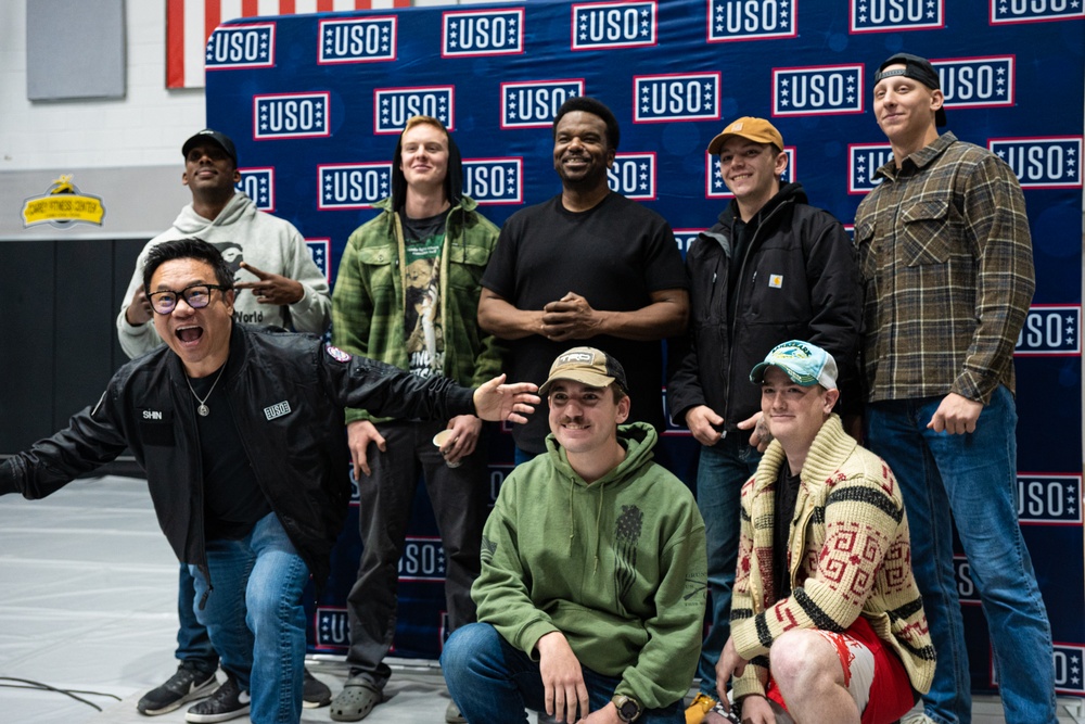 USO presents a night of laughs for Soldiers