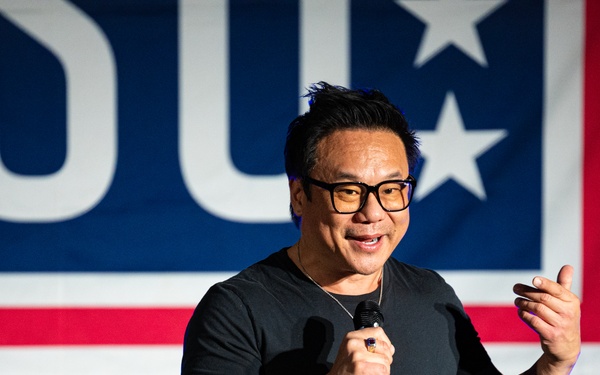 USO presents a night of laughs for Soldiers