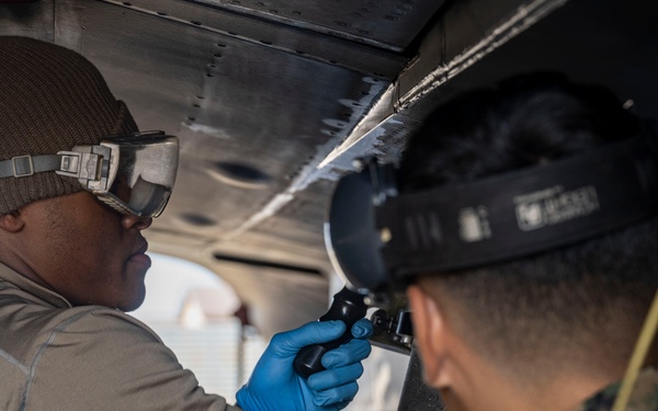 U.S. Airmen and Marines conduct joint refuel at Kunsan AB