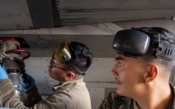 U.S. Airmen and Marines conduct joint refuel at Kunsan AB