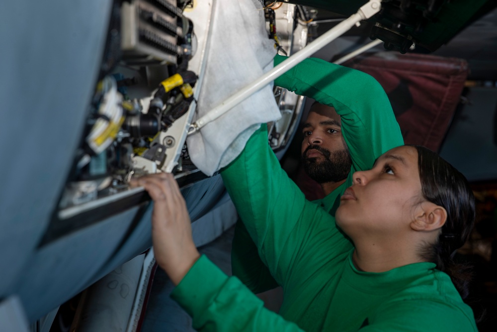 Abraham Lincoln conducts routine operations