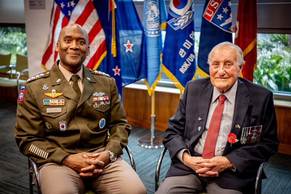United Nations Command Commander meets with Korean War veteran from New Zealand