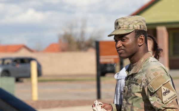ASYMCA of El Paso, volunteers distribute holiday meals at Fort Bliss