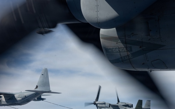 VMM-262 fly to the Philippines for foreign disaster relief