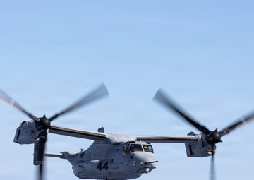 VMM-262 fly to Philippines for Foreign Disaster Relief