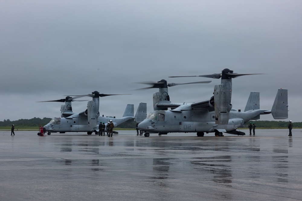 VMM-262 fly to the Philippines for foreign disaster relief