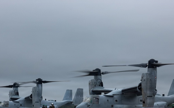 VMM-262 fly to the Philippines for foreign disaster relief