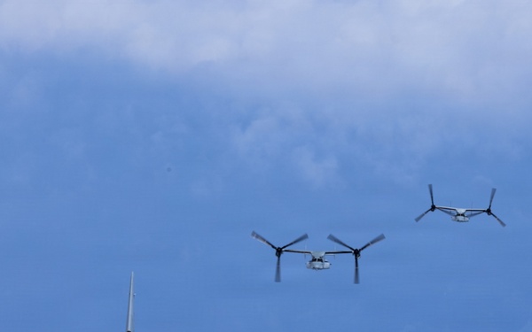 VMM-262 fly to Philippines for Foreign Disaster Relief