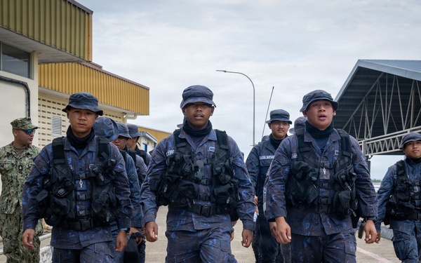 CTF 75.4 trains Royal Brunei Armed Forces during CARAT Brunei 25