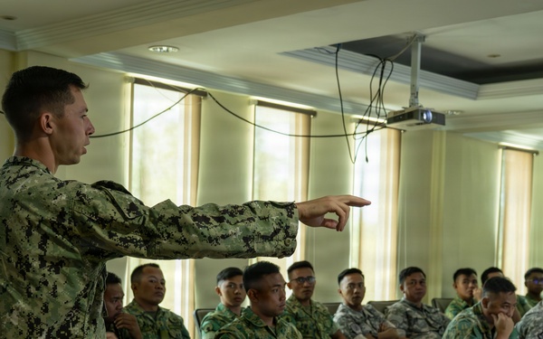 CTF 75.5.1 conducts airfield damage repair training with Royal Brunei Armed Forces