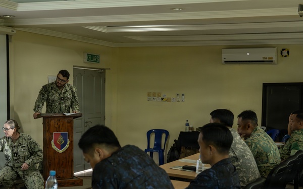 CTF 75.5.1 conducts airfield damage repair training with Royal Brunei Armed Forces