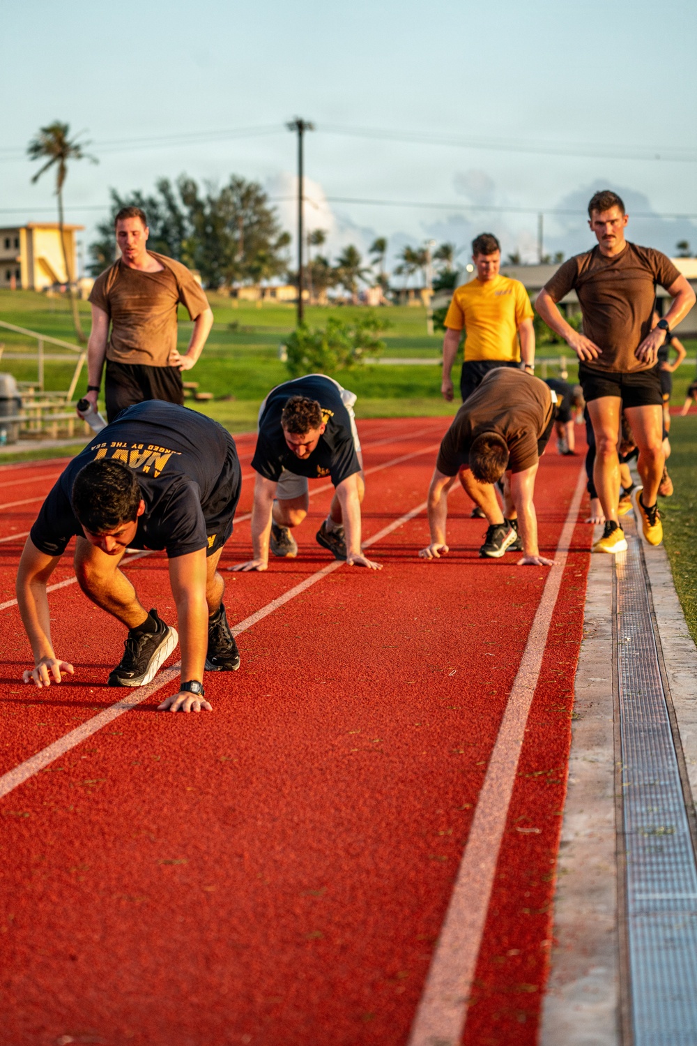 Submarine Squadron 15 Hosts Regional Junior Officer Symposium
