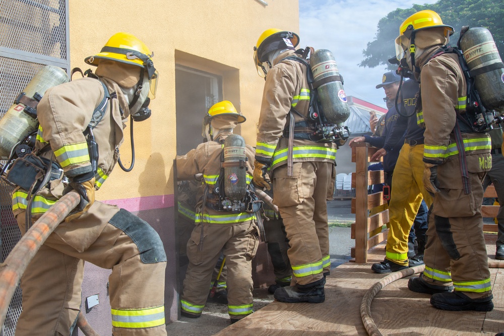 U.S. Marines Corps Aircraft Rescue and Firefighting Specialists Train with Honolulu Fire Department