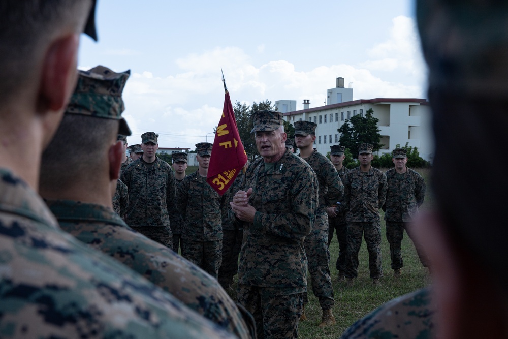 31st MEU | III MEF commanding general visit