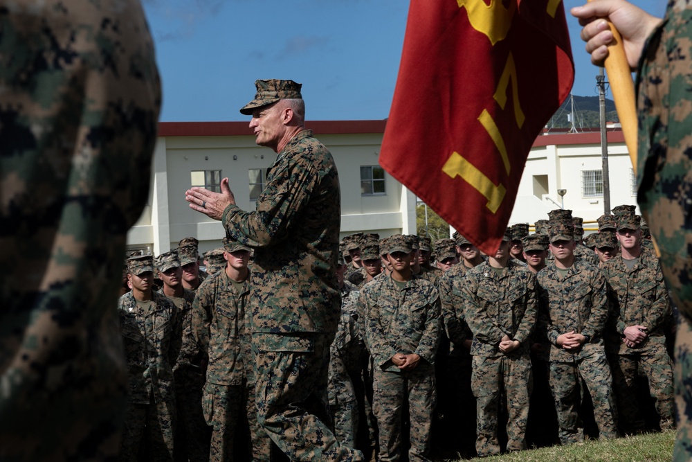 31st MEU | III MEF commanding general visit