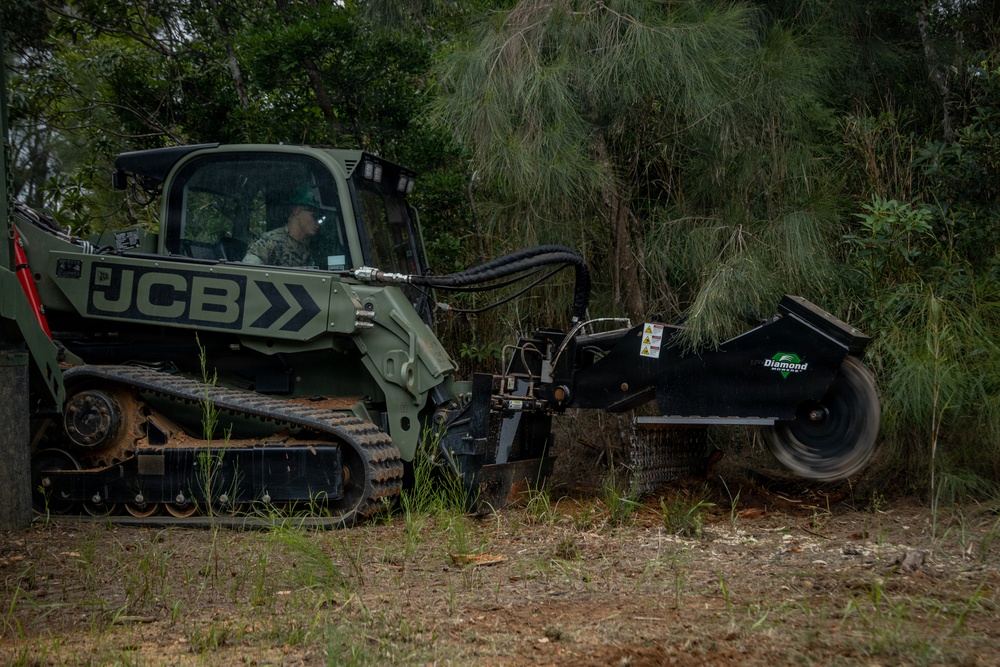 9th Engineer Support Battalion Host Multi-Terrain Loader New Equipment Training