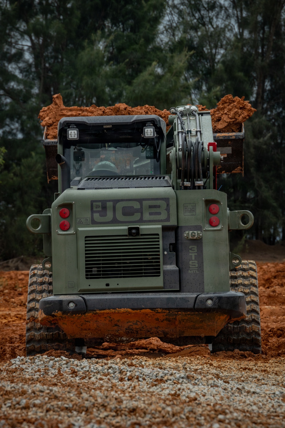 9th Engineer Support Battalion Host Multi-Terrain Loader New Equipment Training