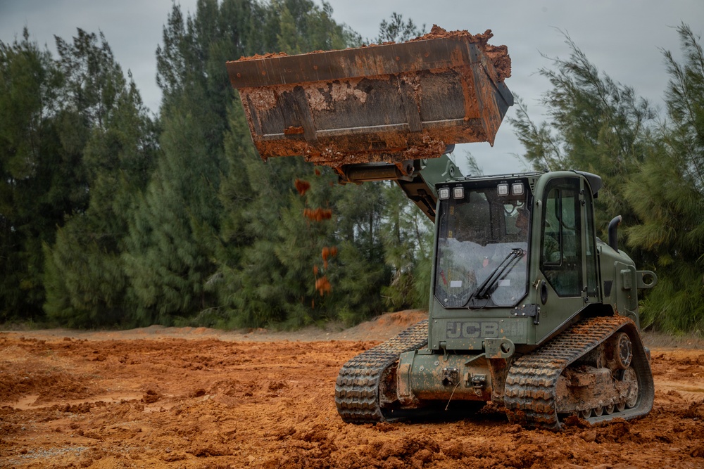 9th Engineer Support Battalion Host Multi-Terrain Loader New Equipment Training