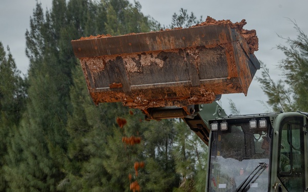 9th Engineer Support Battalion Host Multi-Terrain Loader New Equipment Training