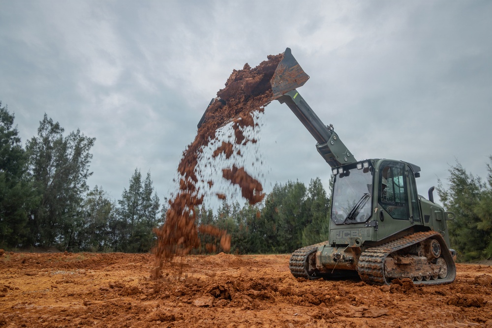 9th Engineer Support Battalion Host Multi-Terrain Loader New Equipment Training