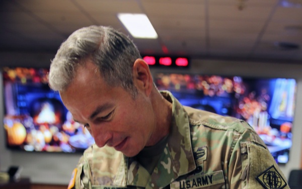 THANKS 4 GIVING: 2d TSB Leadership serves festive Thanksgiving feast