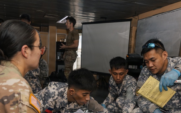Philippine Coast Guard Nurse Corps TCCC and U.S. Army training
