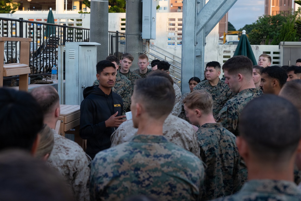 III MEF Marines hold water survival qualification