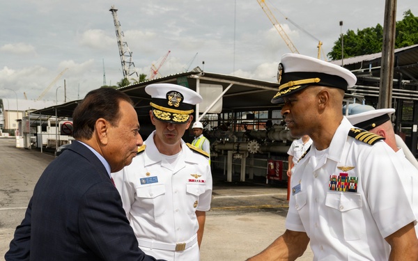 US AMBASSADOR TO SINGAPORE VISITS PSA SEMBAWANG