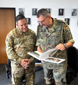 Senior U.S. and German military medical leaders facilitate cooperation and interoperability