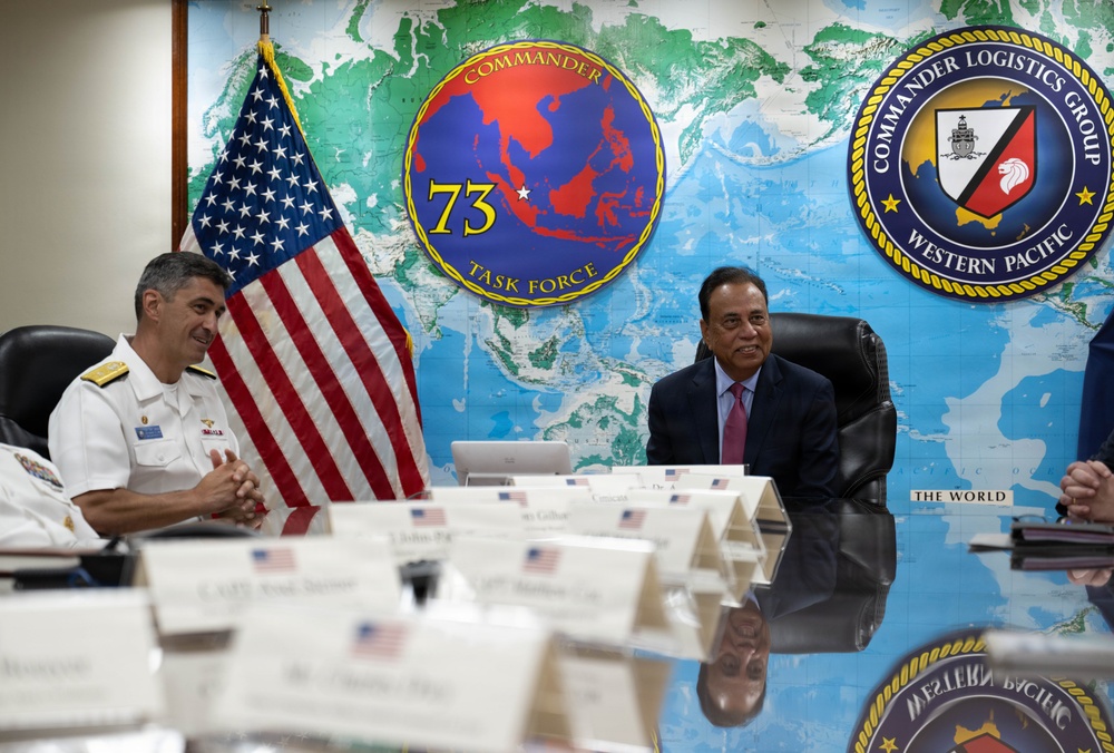 US AMBASSADOR TO SINGAPORE VISITS PSA SEMBAWANG