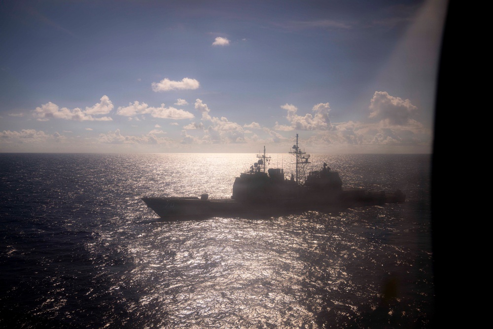 CJCS Tours USS Lake Erie