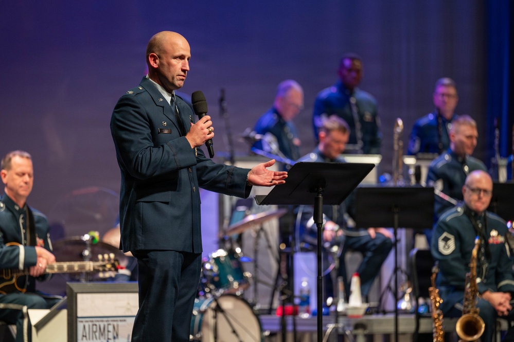 102nd Intelligence Wing commander hosts US Air Force Band in New Bedford