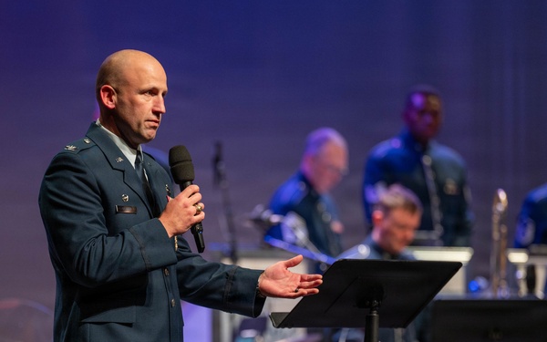 102nd Intelligence Wing commander hosts US Air Force Band in New Bedford