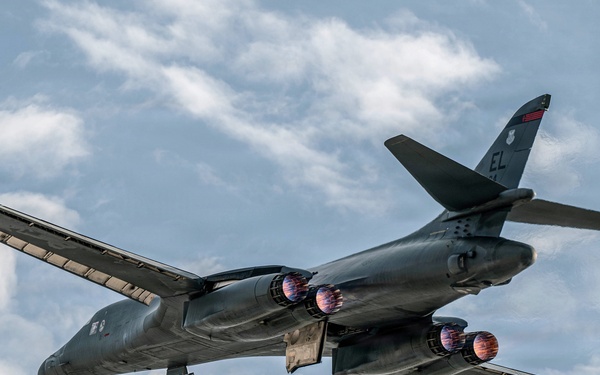 WSINT 25-B take offs