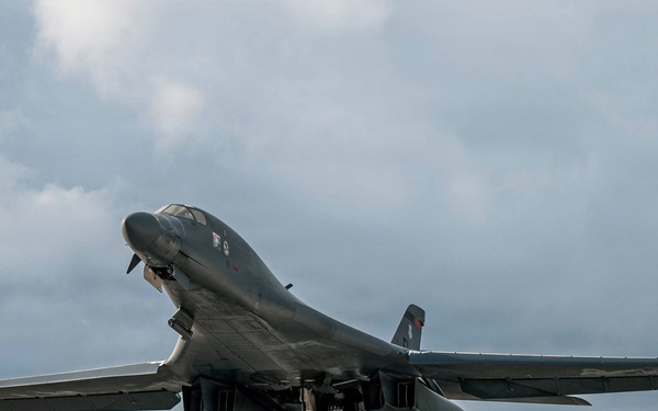 WSINT 25-B take offs