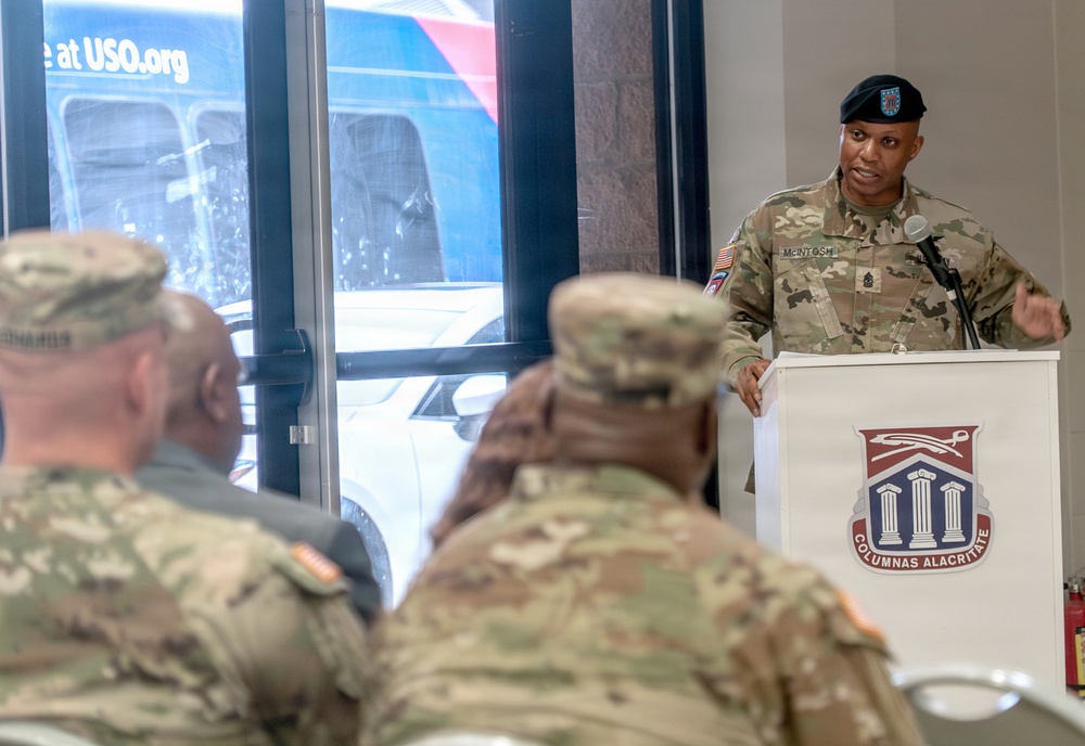 922d Contracting Battalion welcomes new senior enlisted advisor