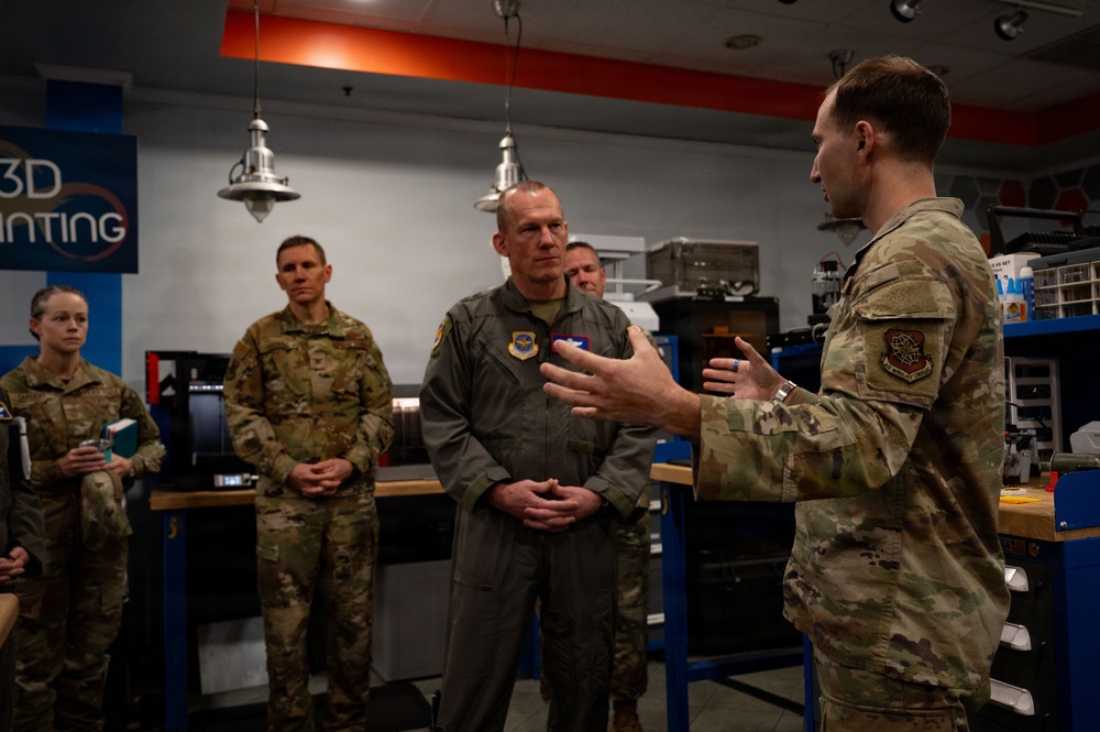 21st AF Commander receives 305th AMW Immersion