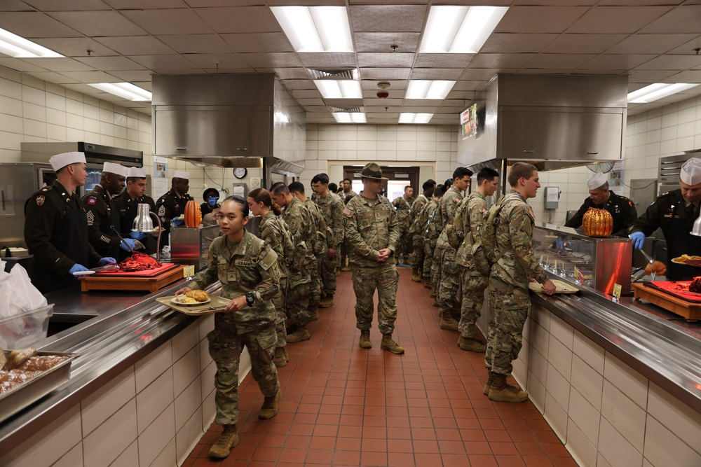 AVCOE Leaders Serve Thanksgiving 2025