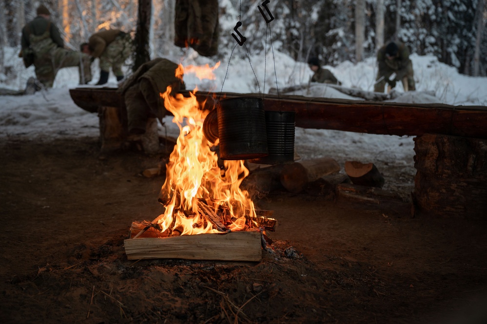 66th TRS Det 1 prepares leaders for Arctic survival