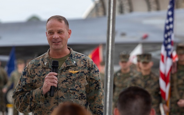 VMFA-533 change of command ceremony