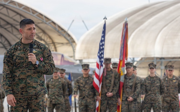 VMFA-533 change of command ceremony