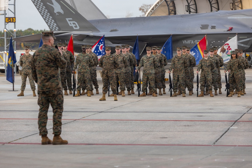 VMFA-533 change of command ceremony
